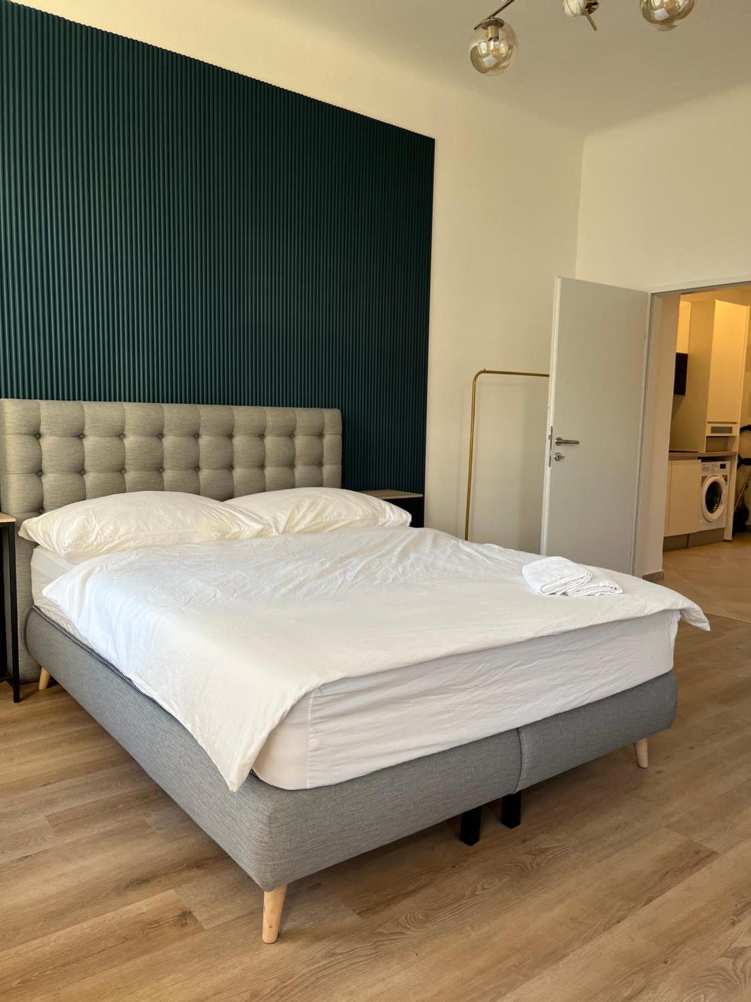 Apartment Schoenbrunn Near Metro Vienna Esterno foto