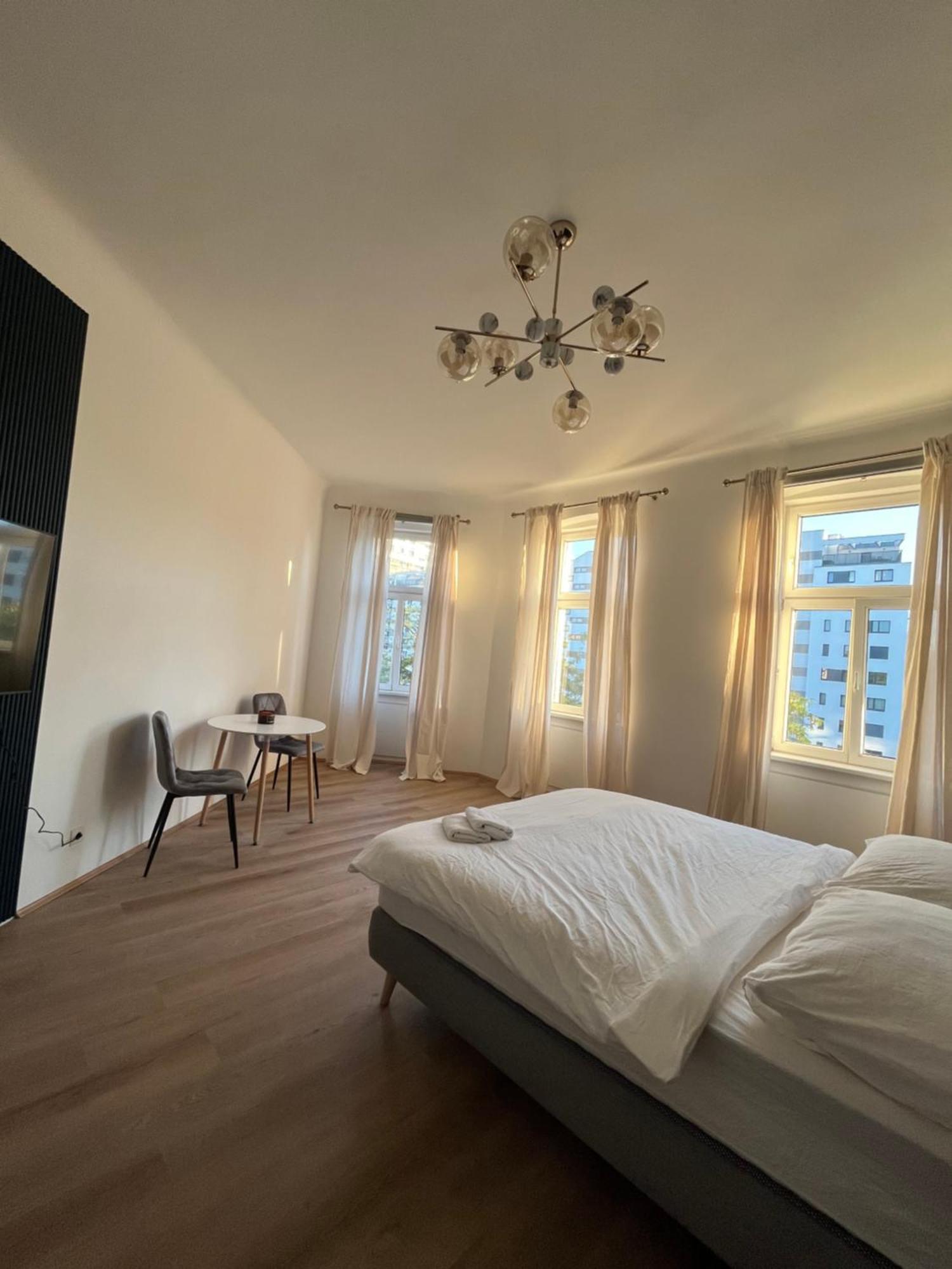 Apartment Schoenbrunn Near Metro Vienna Esterno foto